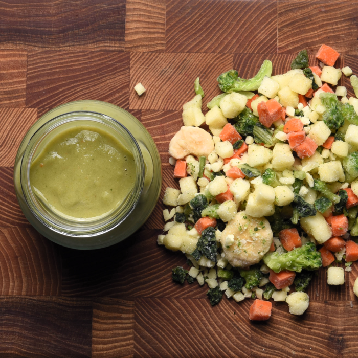 Grön 02 Äpple, banan, broccoli, ingefära, morot, spenat